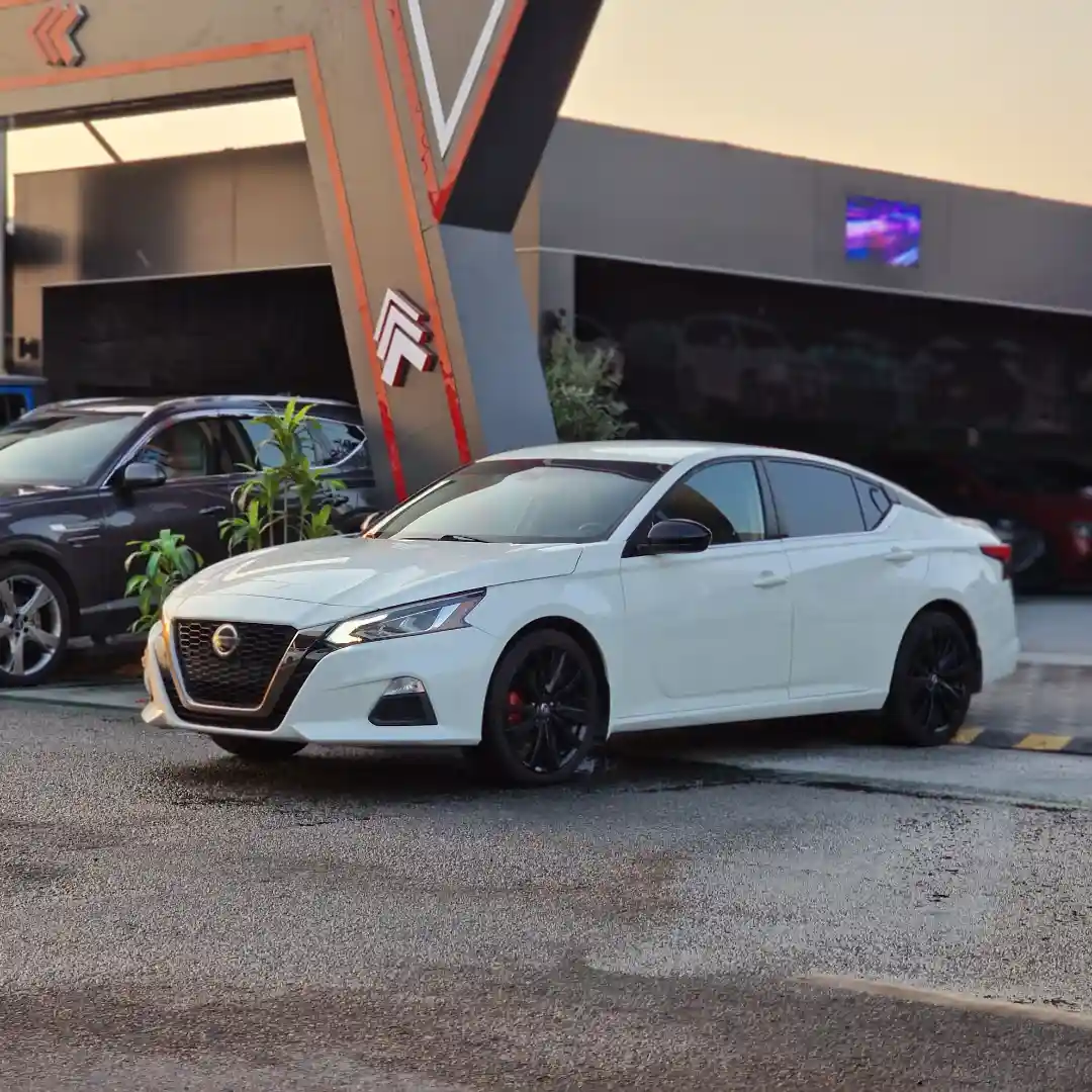 NISSAN ALTIMA SR 2020